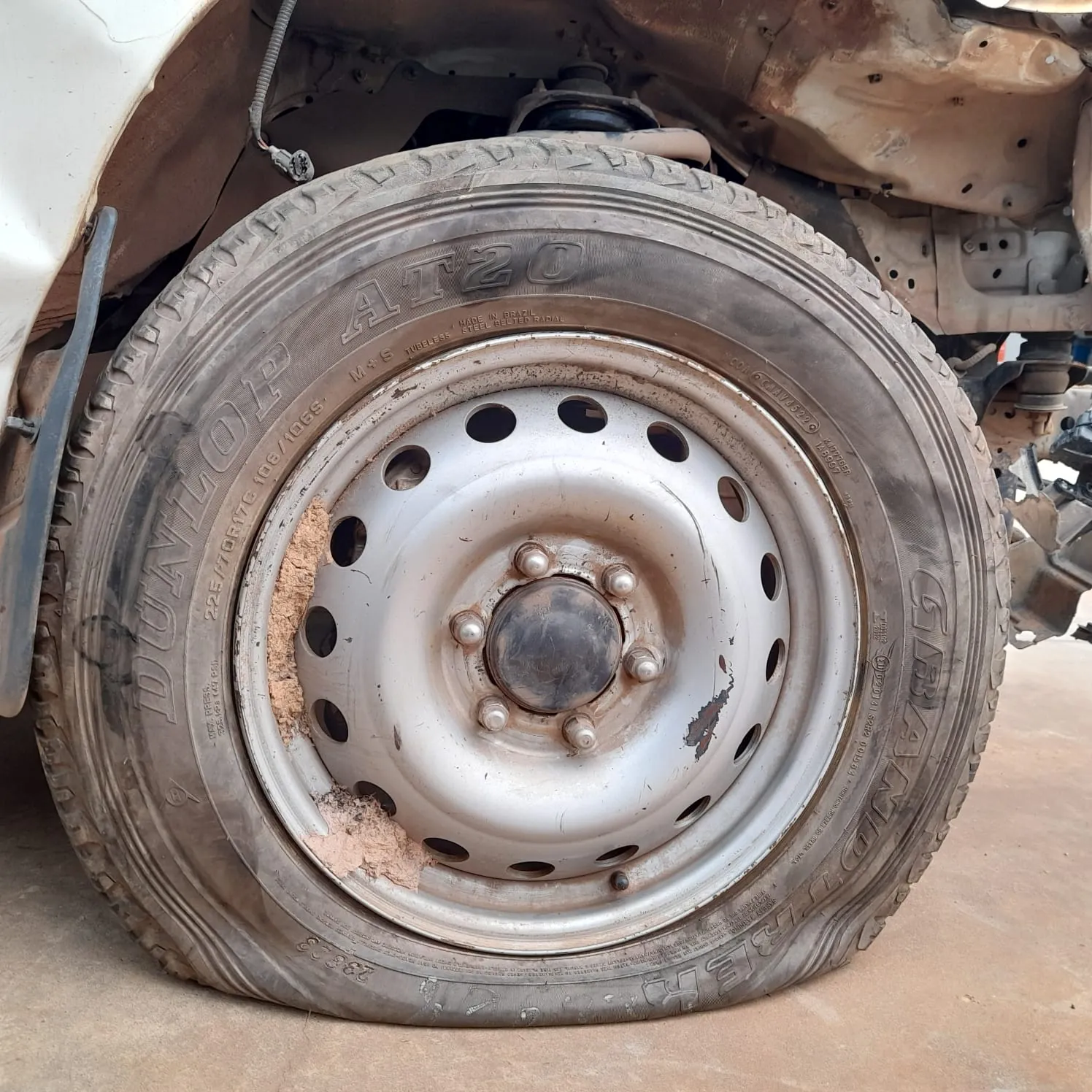 Sucata de Toyota Hilux 2.8 CS Manual 204cv 4x4 21/21