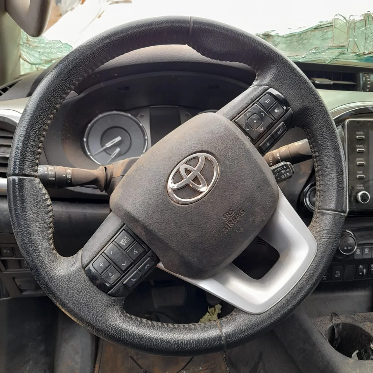 Sucata de Toyota Hilux CD SRX 4x4 Aut. 204cv 2021/2022