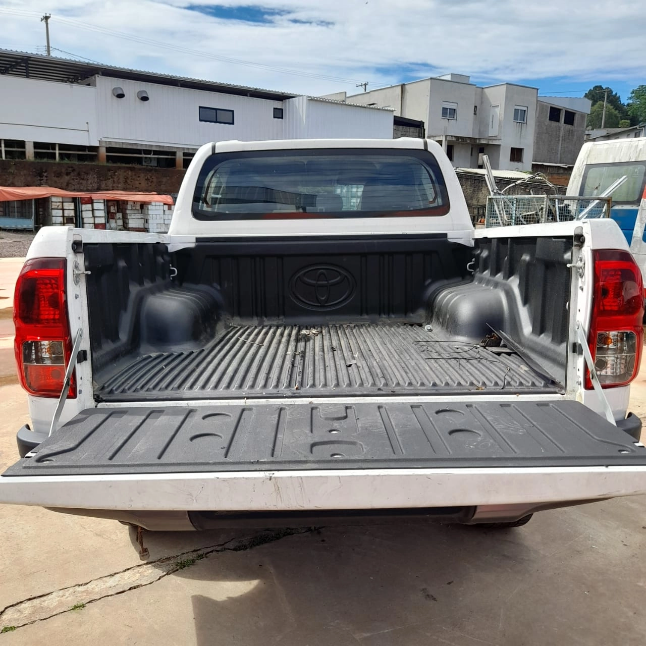 Sucata de Toyota Hilux CD 2022 2.8 204cv 4x4 Manual