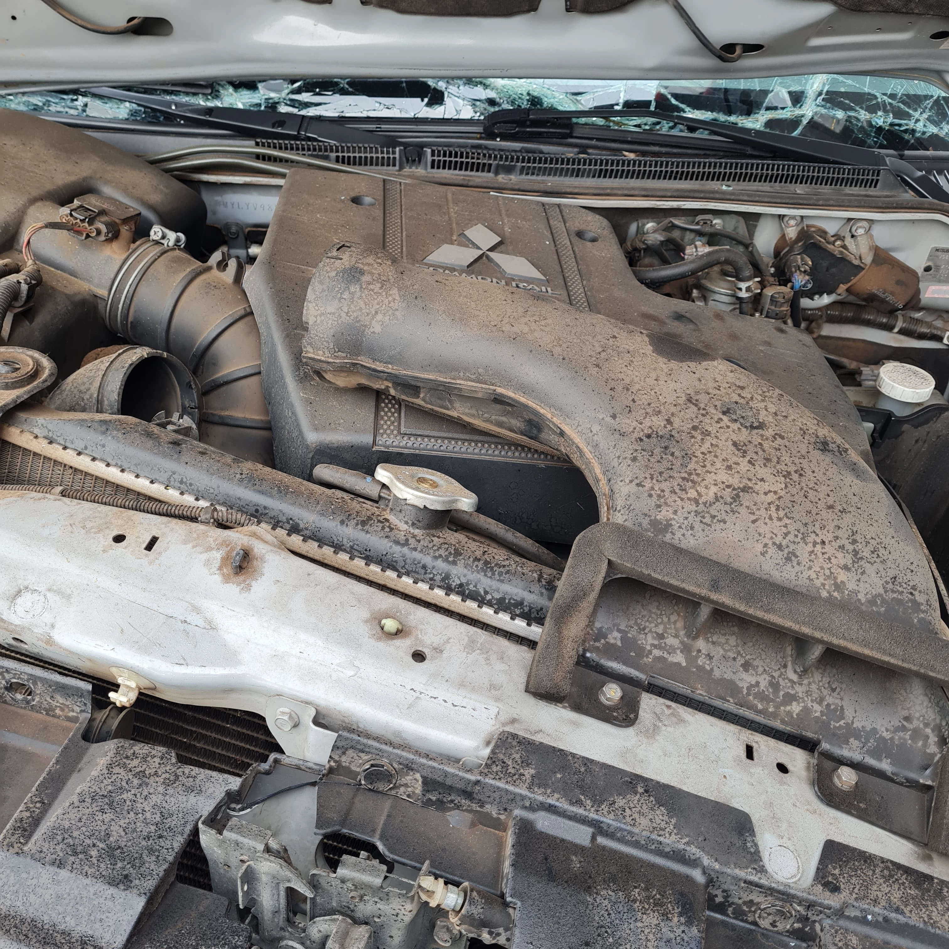 Sucata de Pajero HPE 2011 3.2 Automática