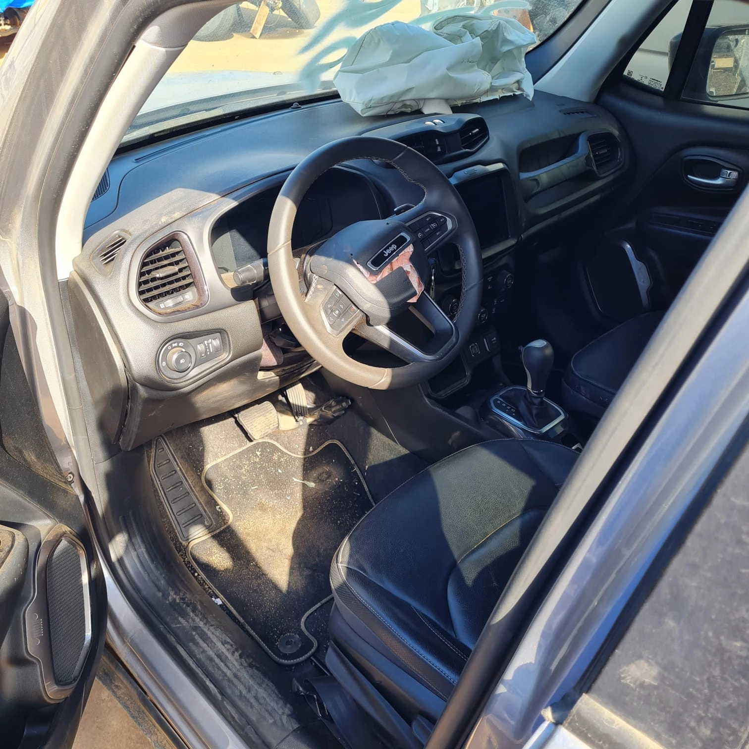 Sucata de Jeep Renegade T270 2022 1.3 Automática