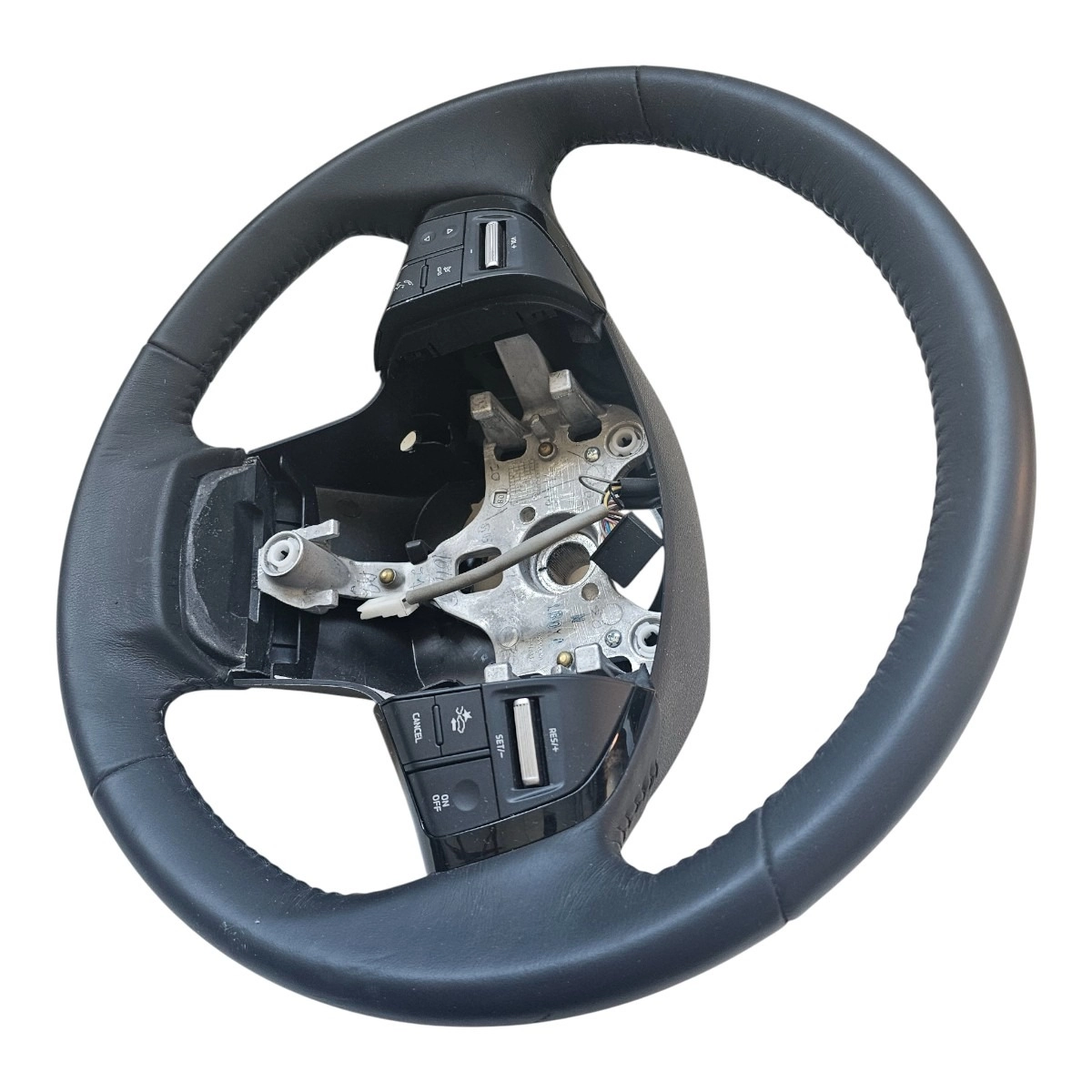 Volante de direção com comandos S10 2.8 200CV 2022 Aut