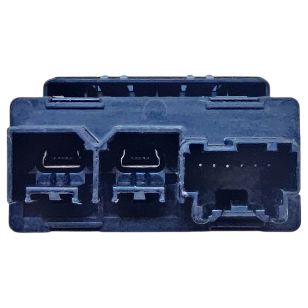 Conector USB console central S10 2.8 200CV 2022 Aut