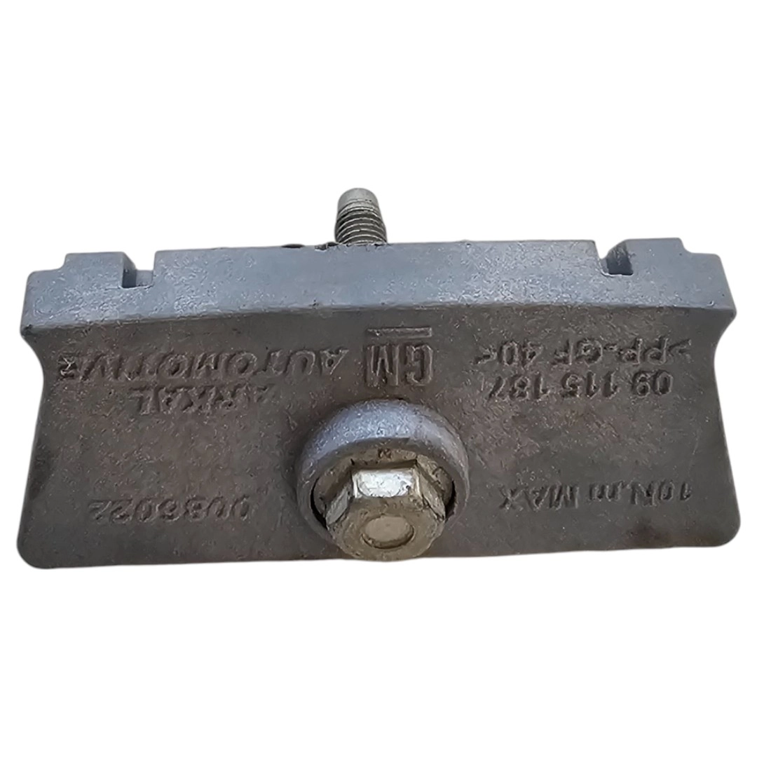 Suporte fixação da bateria S10 2.8 200CV 2022 Aut