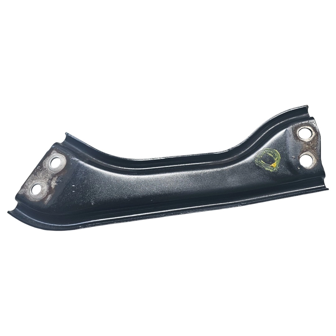 Suporte travessa direita do chassi S10 2.8 200CV 2022 Aut
