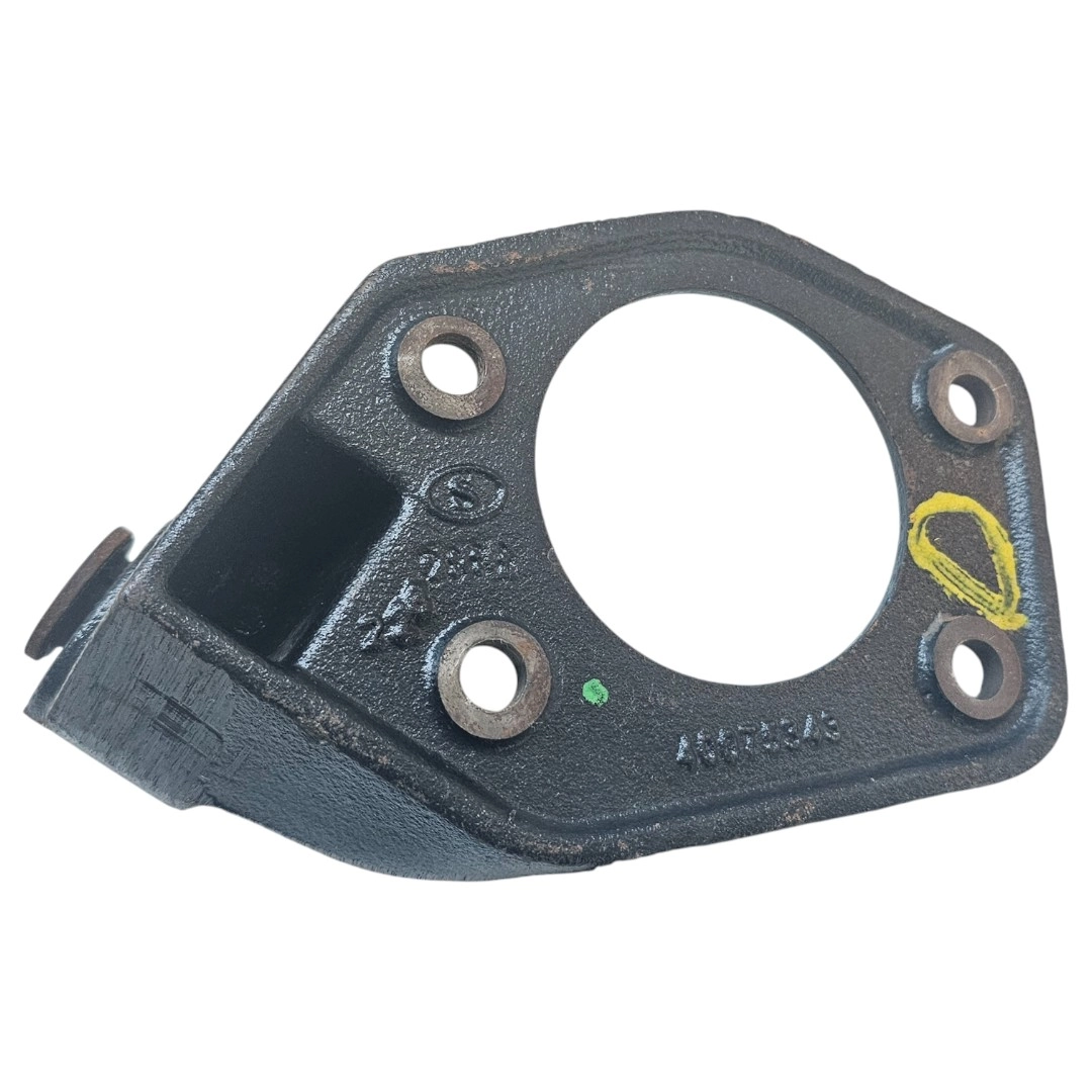 Suporte diferencial dianteiro direito S10 2.8 4x4 200CV Aut
