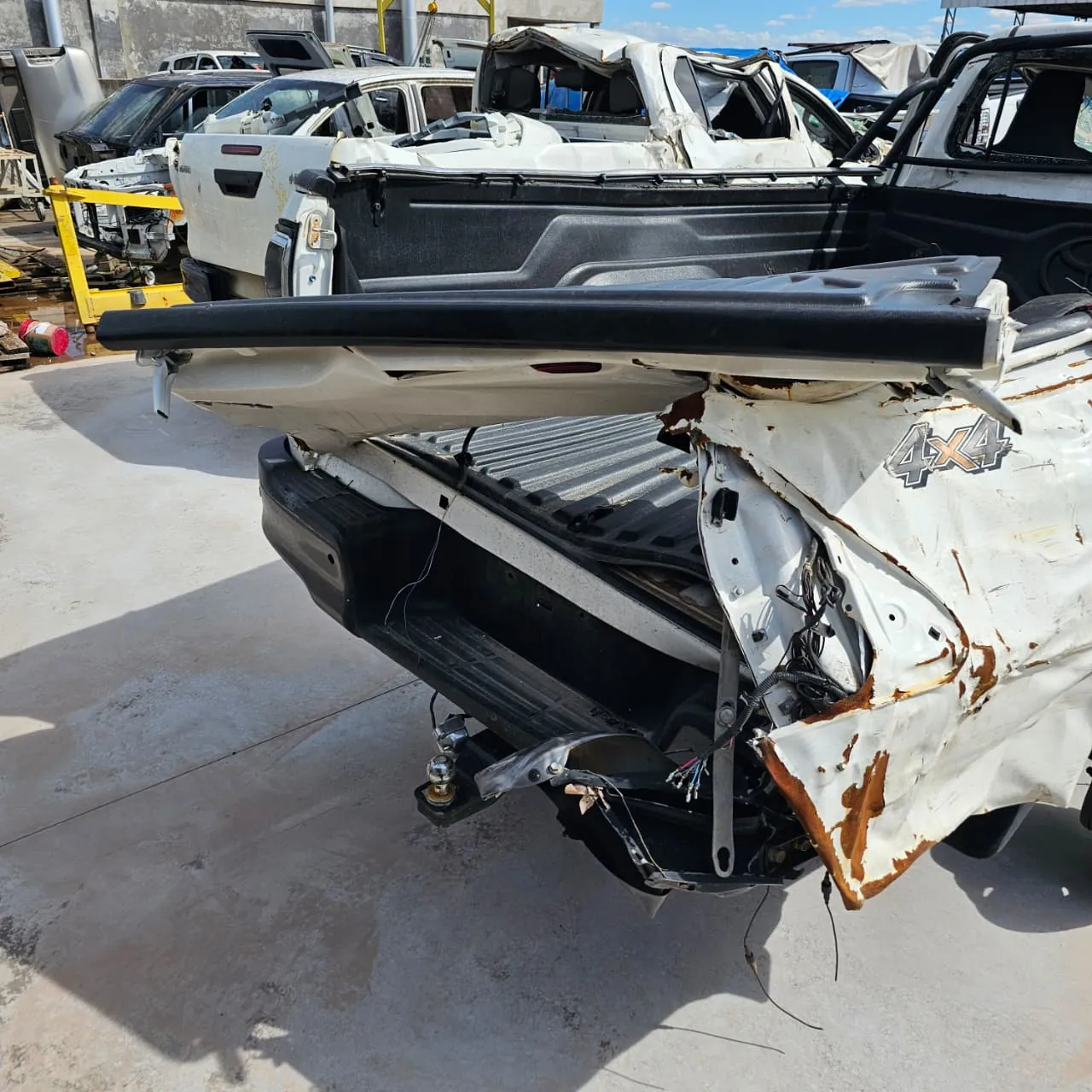 Sucata de Toyota Hilux CS 2025 2.8 Manual