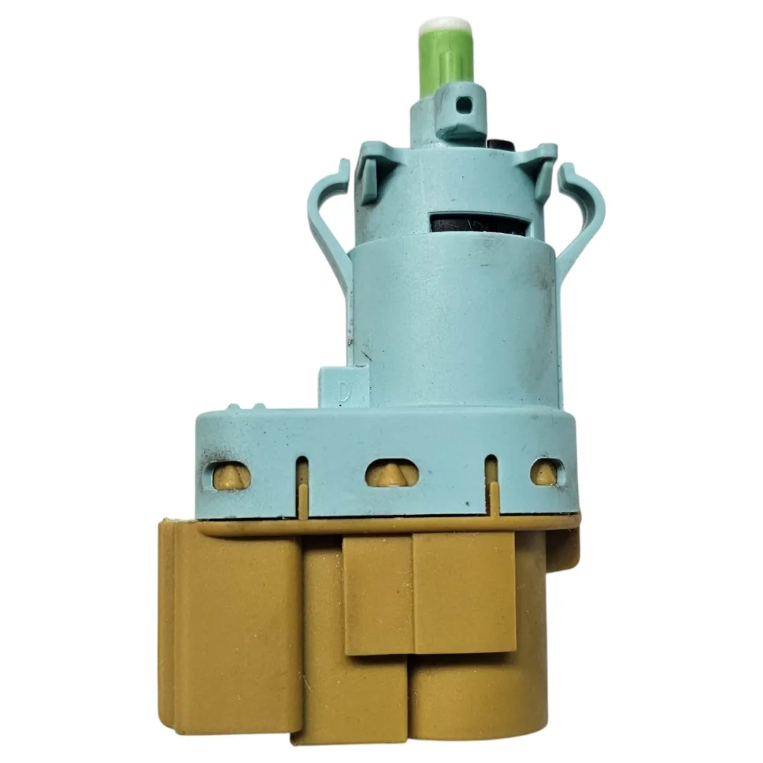 Interruptor Sensor pedal do freio Jeep Renegade 2021 1.8 Flex