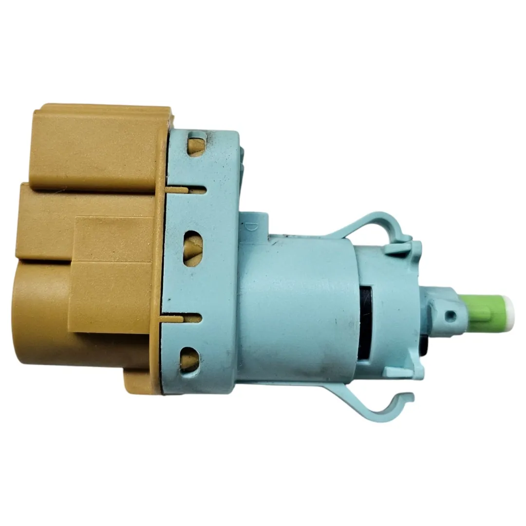 Interruptor Sensor pedal do freio Jeep Renegade 2021 1.8 Flex