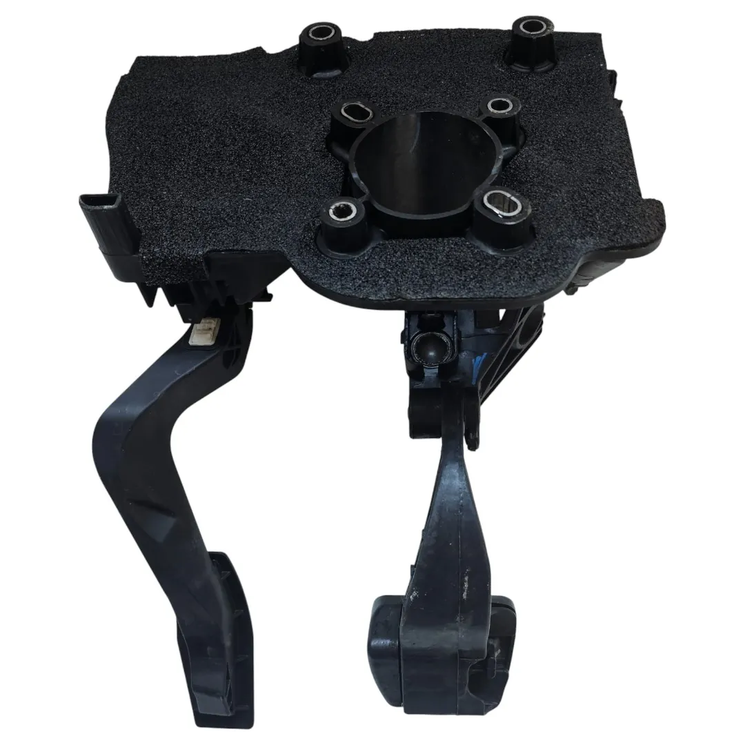 Suporte com pedal freio e acelerador Jeep Renegade 2021 1.8 Flex