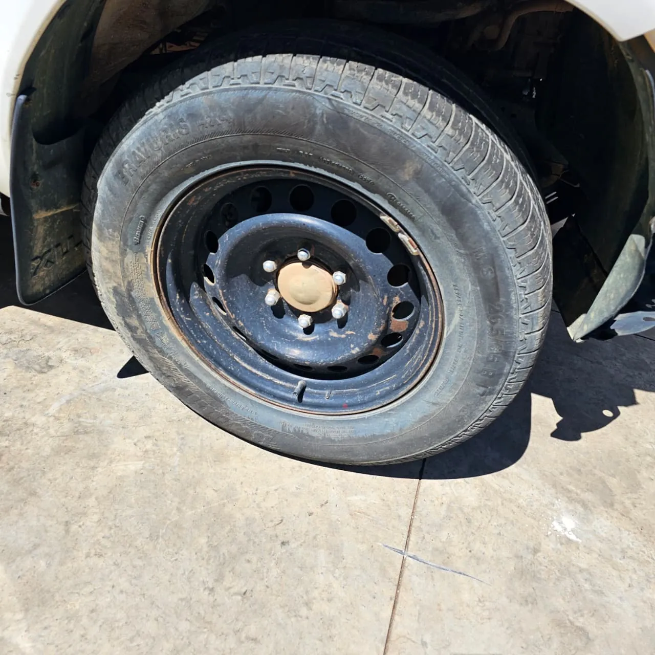 Sucata de Toyota Hilux CD LOW 2018 2.8 177cv Manual