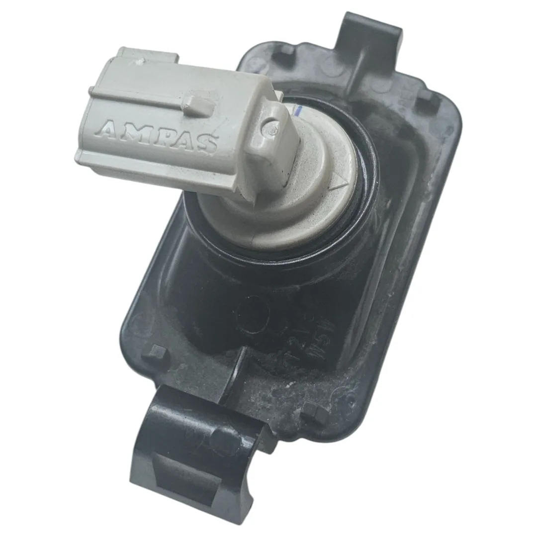 Luz de placa esquerda Toyota Hilux 2.8 204cv 2024 0km