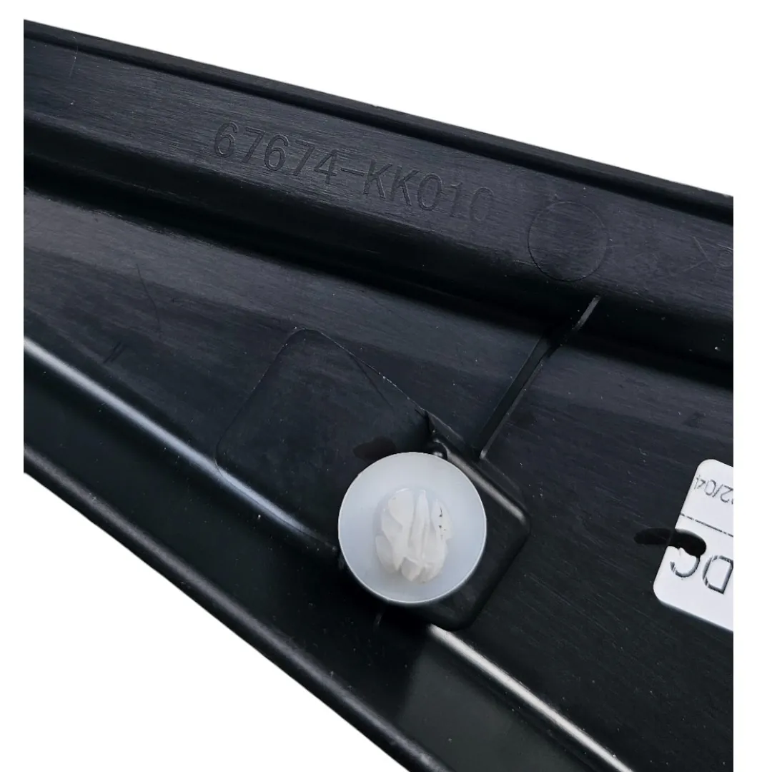 Acabamento retrovisor dianteiro esquerdo Toyota Hilux 2.8 204cv 2024 0km