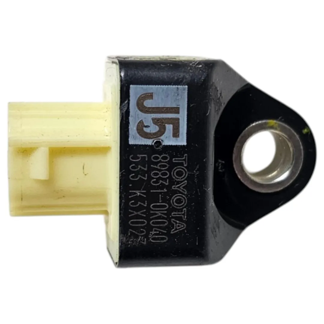 Sensor de impacto porta dianteira esquerda Hilux CD SRV 2.8 2020