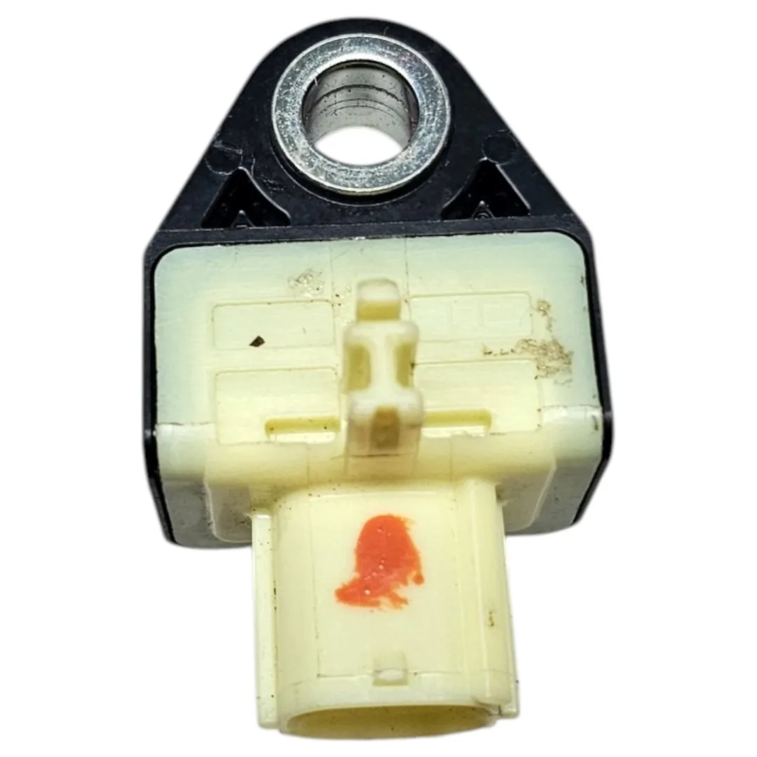Sensor de impacto porta dianteira esquerda Hilux CD SRV 2.8 2020