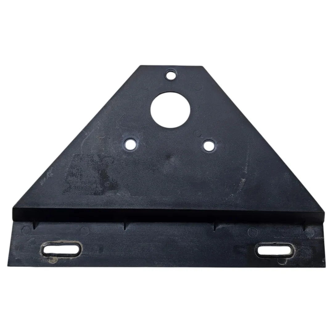 Suporte placa traseira  F4000 2014 Cummins 4x4