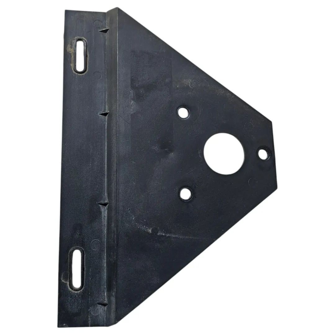 Suporte placa traseira  F4000 2014 Cummins 4x4
