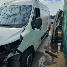 Sucata de Renault Master Furgão 2025/2026 2.3 150cv Manual