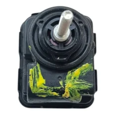 Motorzinho farol esquerdo L200 Triton 2.4 190cv 2020 Sport