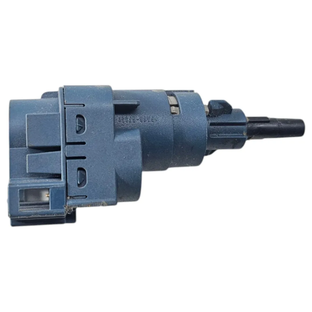 Interruptor sensor embreagem Saveiro Cross 2012 1.6 120cv