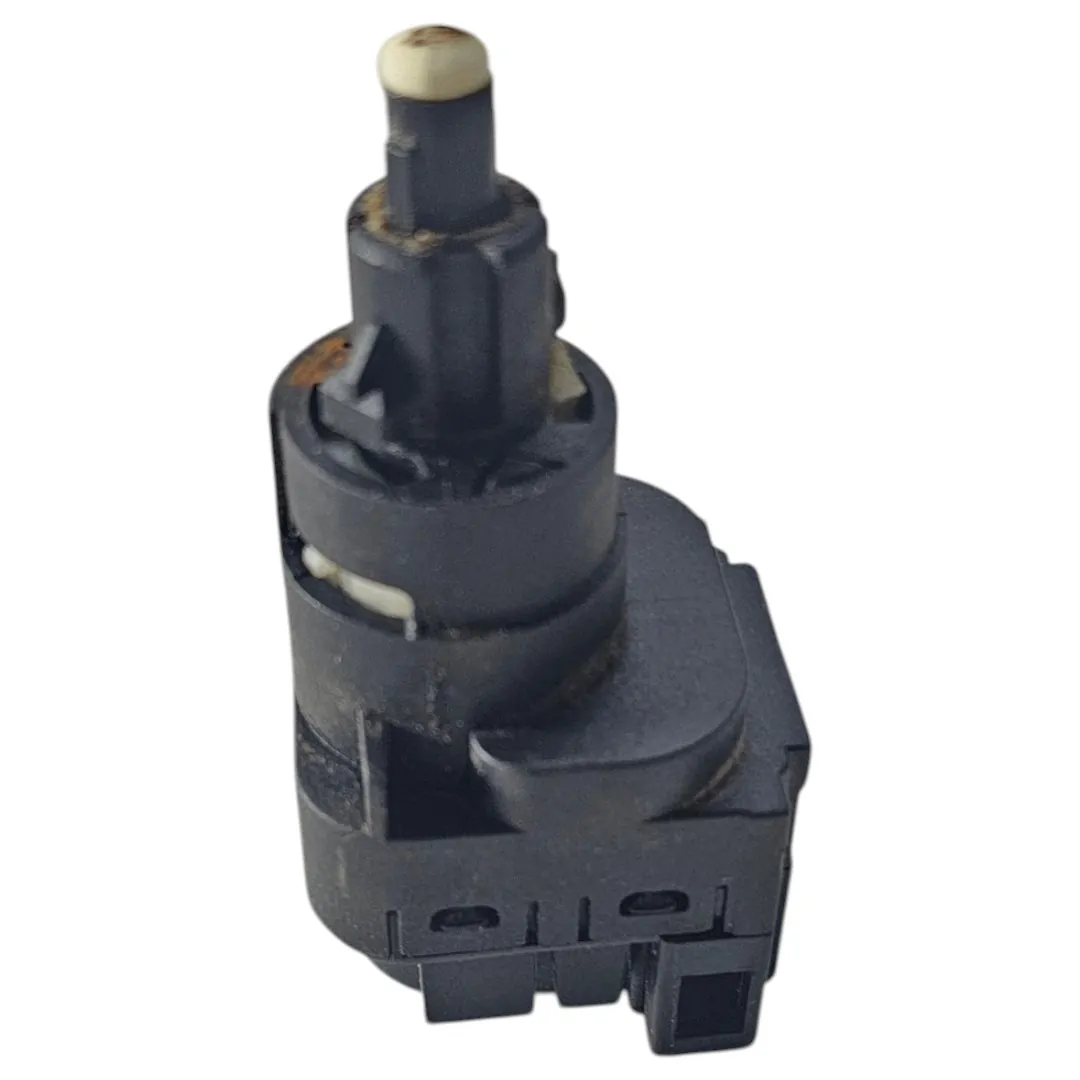 Interruptor sensor freio Saveiro Cross 2012 1.6 120cv
