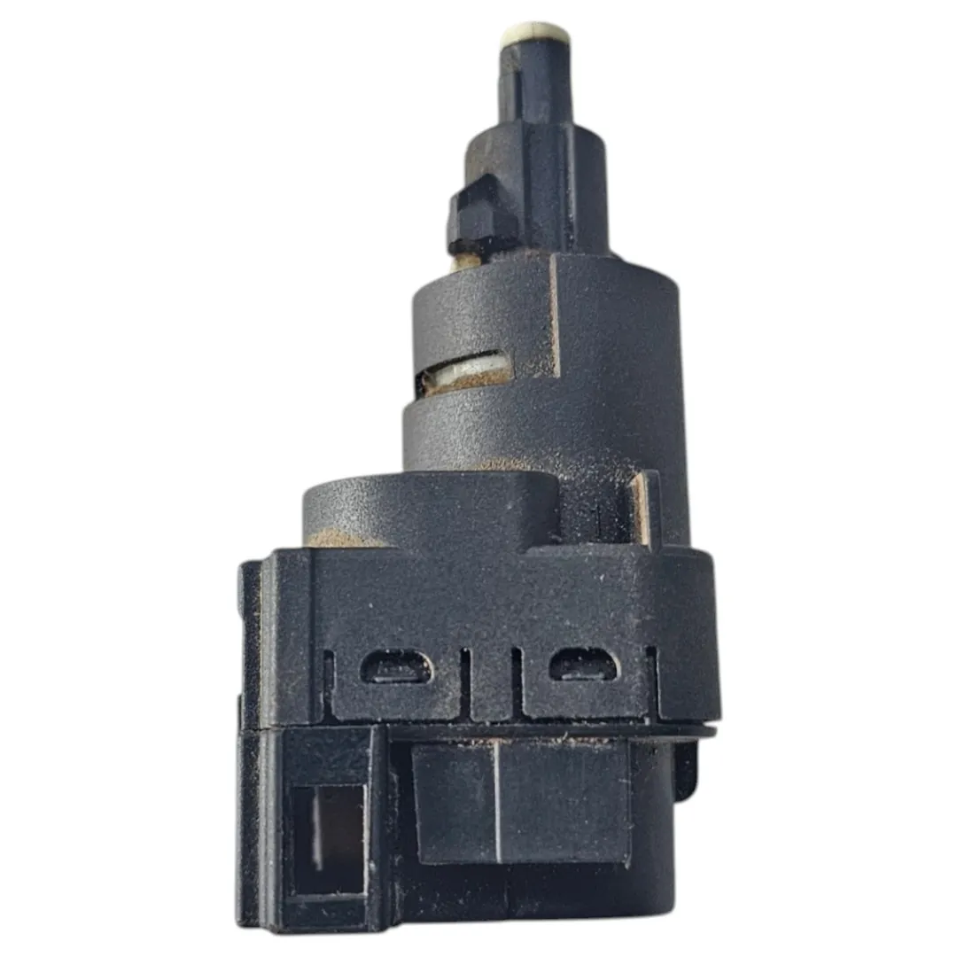 Interruptor sensor freio Saveiro Cross 2012 1.6 120cv