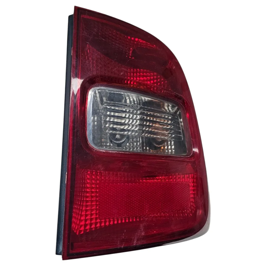 Lanterna traseira direita Saveiro Cross 2012 1.6 120cv