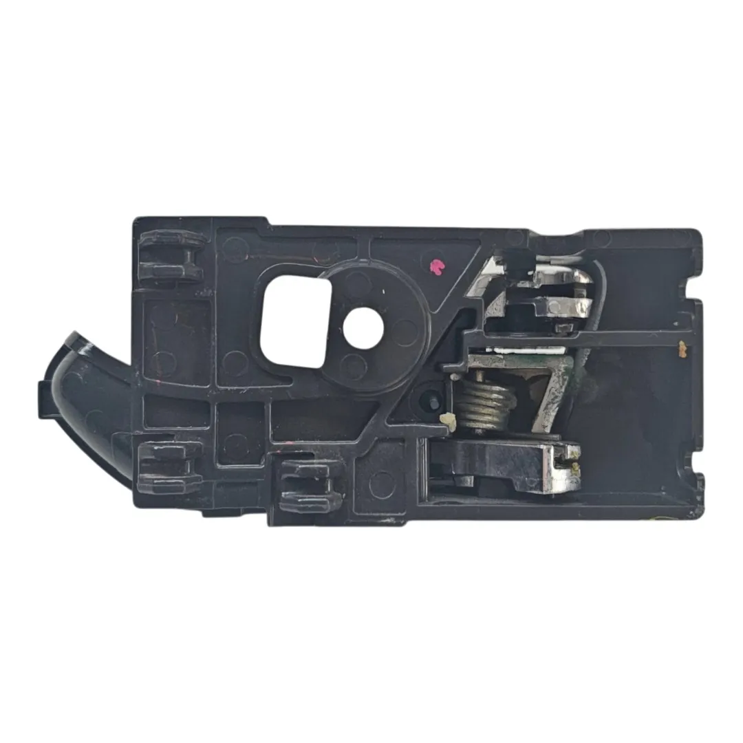 Puxador interno dianteiro esquerdo Trailblazer 2.8 LTZ 200cv 2015
