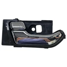 Puxador interno traseiro esquerdo Trailblazer 2.8 LTZ 200cv 2015