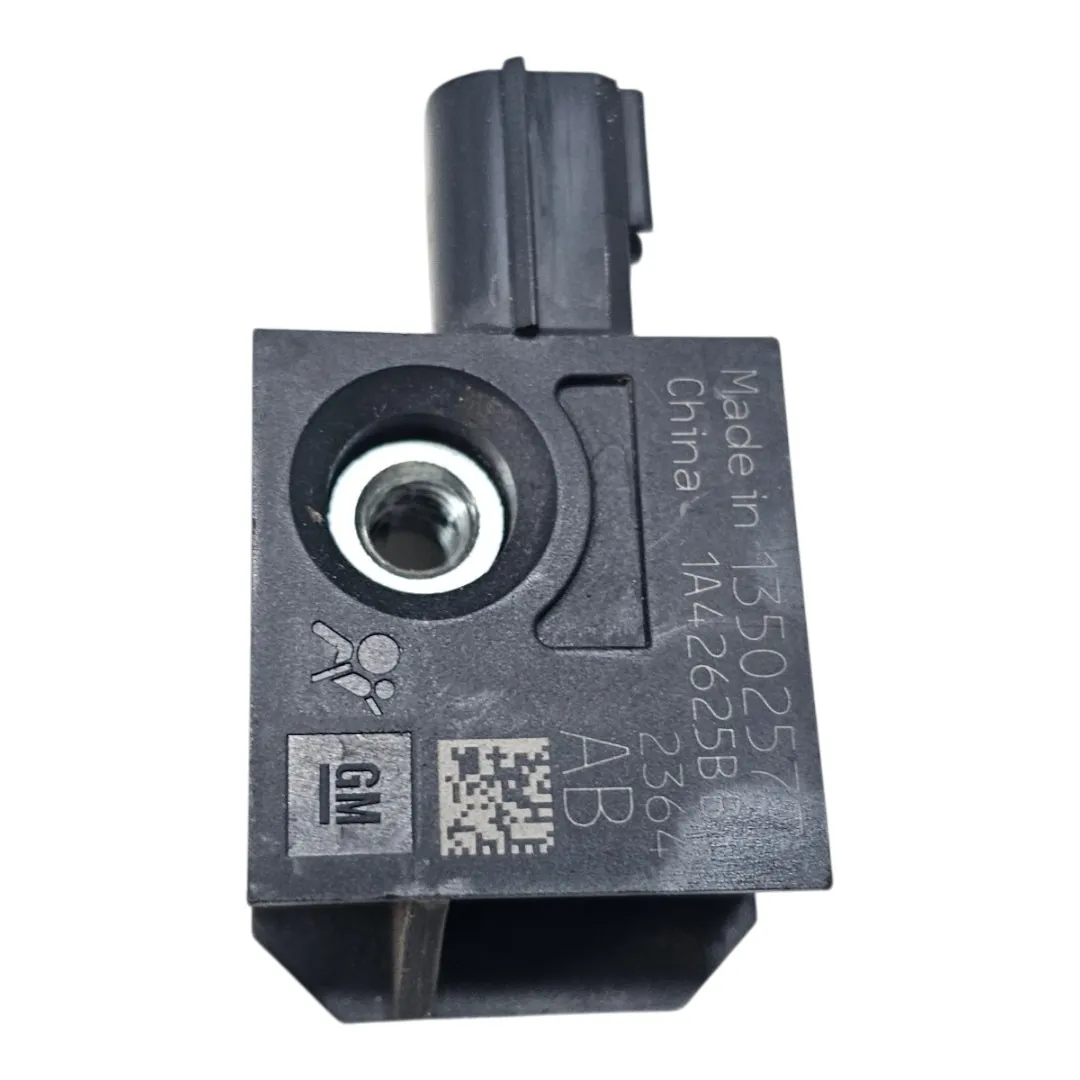 Sensor detonação airbag traseiro esquerdo Trailblazer 2.8 LTZ 200cv 2015