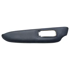 Moldura vidro traseiro esquerdo Ranger 3.2 LTD 2021 4x4