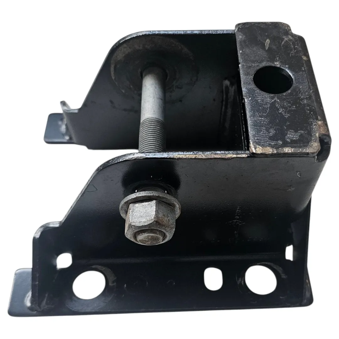 Suporte mola traseira Renault Master 2.3 2020