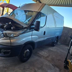Sucata de Iveco Daily 30VAN 2024 3.0 160cv Manual