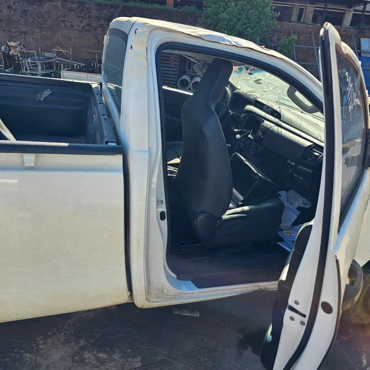 Sucata de Toyota Hilux CS LS 2023/2024 2.8 204cv Manual