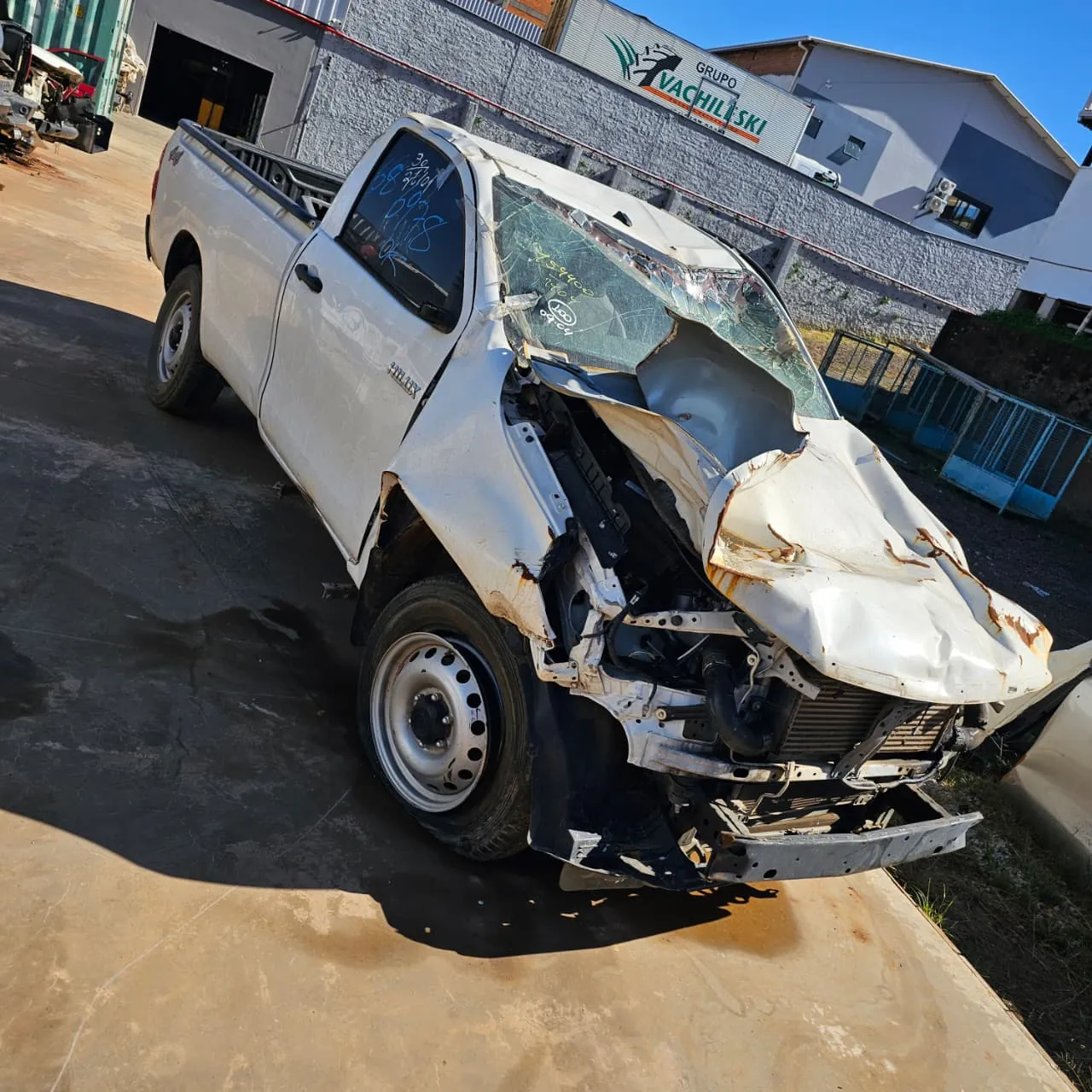 Sucata de Toyota Hilux CS LS 2023/2024 2.8 204cv Manual