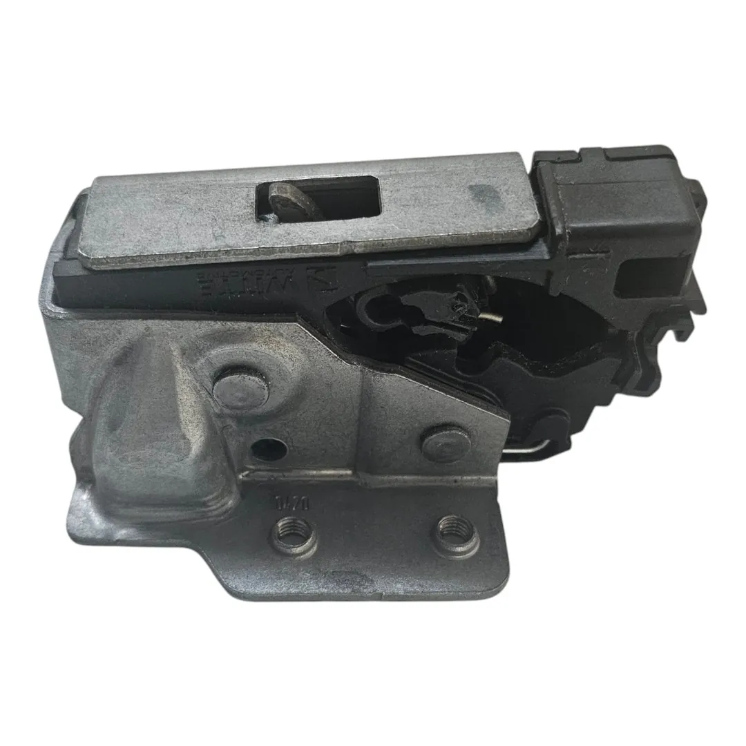 Fechadura superior porta traseira direita  Sprinter 416 cdi 2020