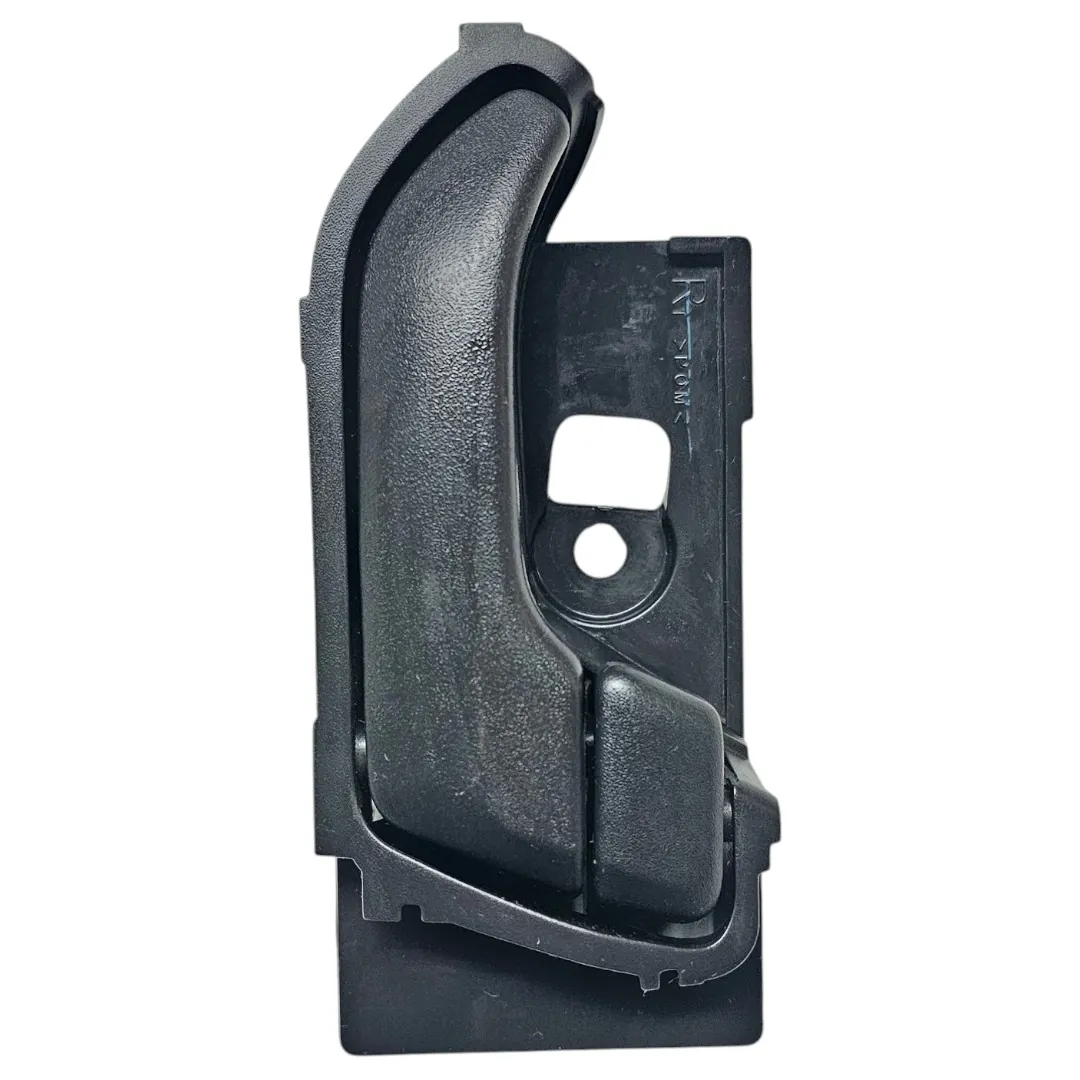 Puxador porta traseira direita S10 2.8 Diesel 4X4 LS 2020