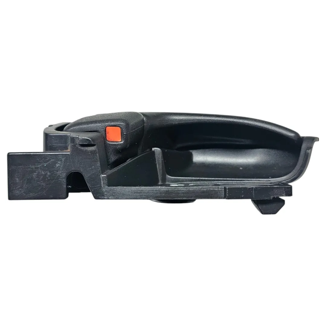 Puxador porta traseira direita S10 2.8 Diesel 4X4 LS 2020