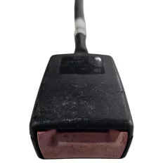 Trava cinto de segurança dianteiro direito S10 2000 a 2011