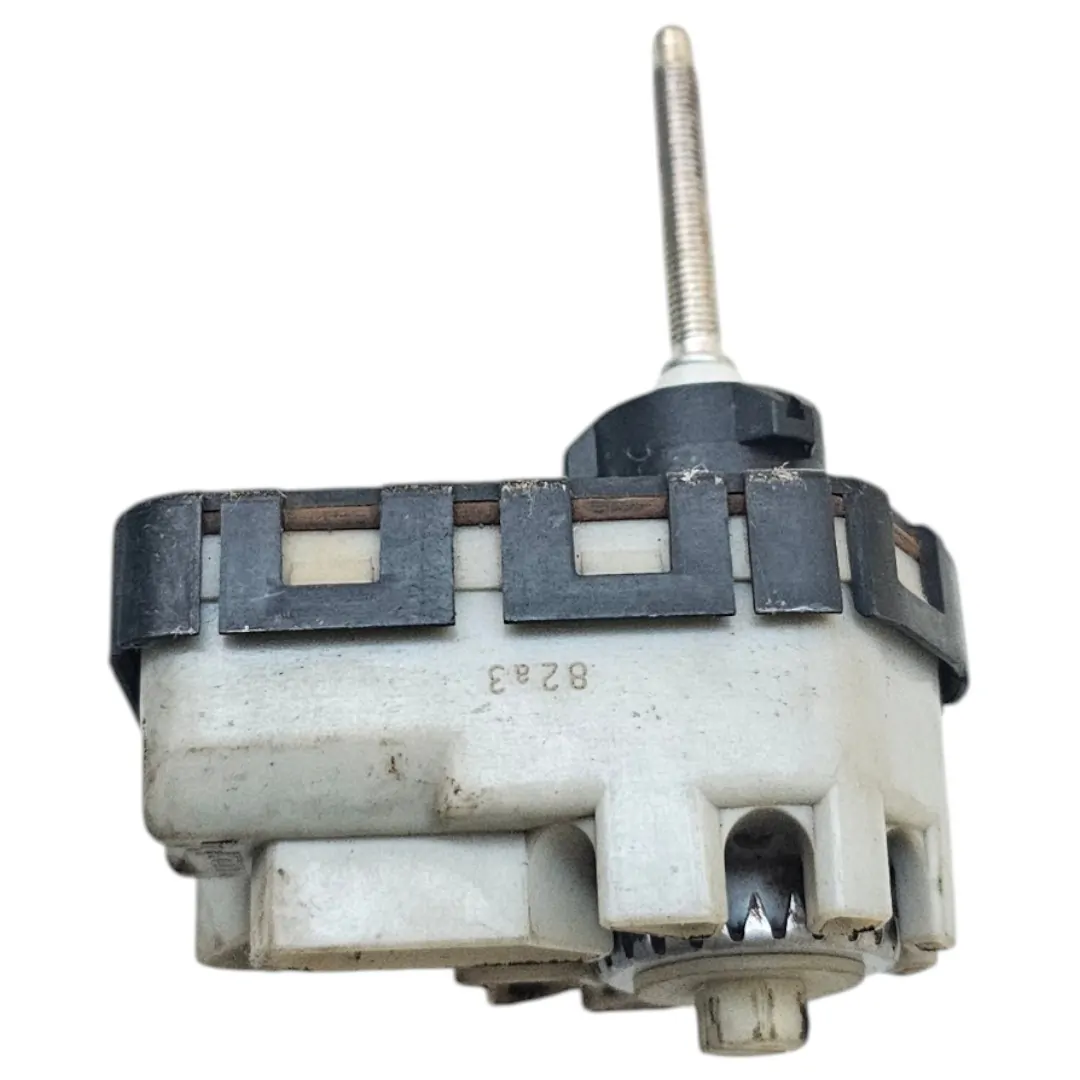 Motor regulagem faróis Toyota Hilux 2.8 SRX 2016/...