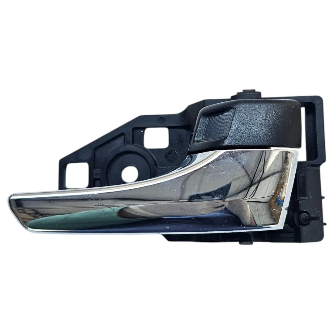 Puxador porta dianteira direita Toyota Hilux 2.8 SRX 2016/...