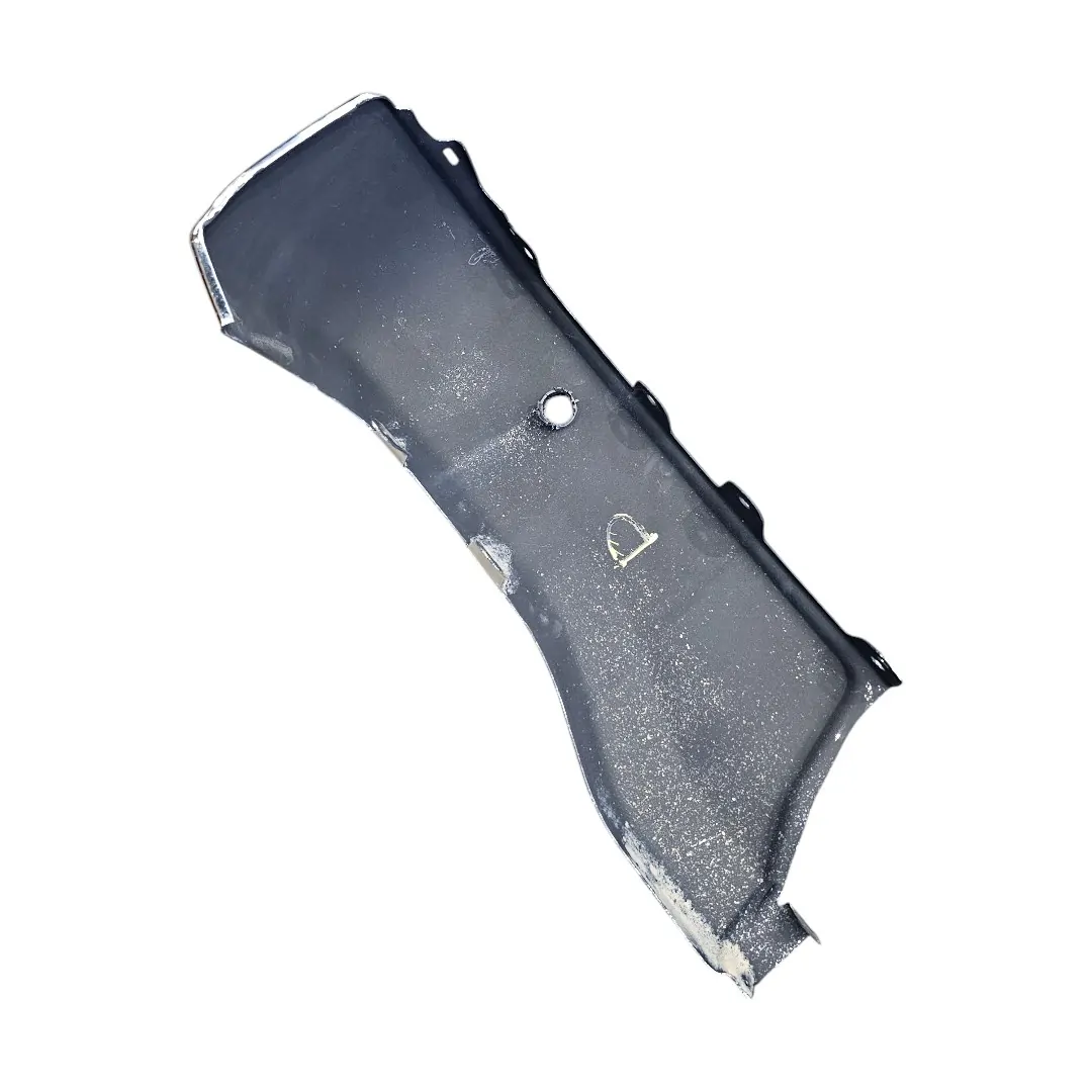 Ponteira cromada parachoque direita detalhe Ranger V6 2024 limited