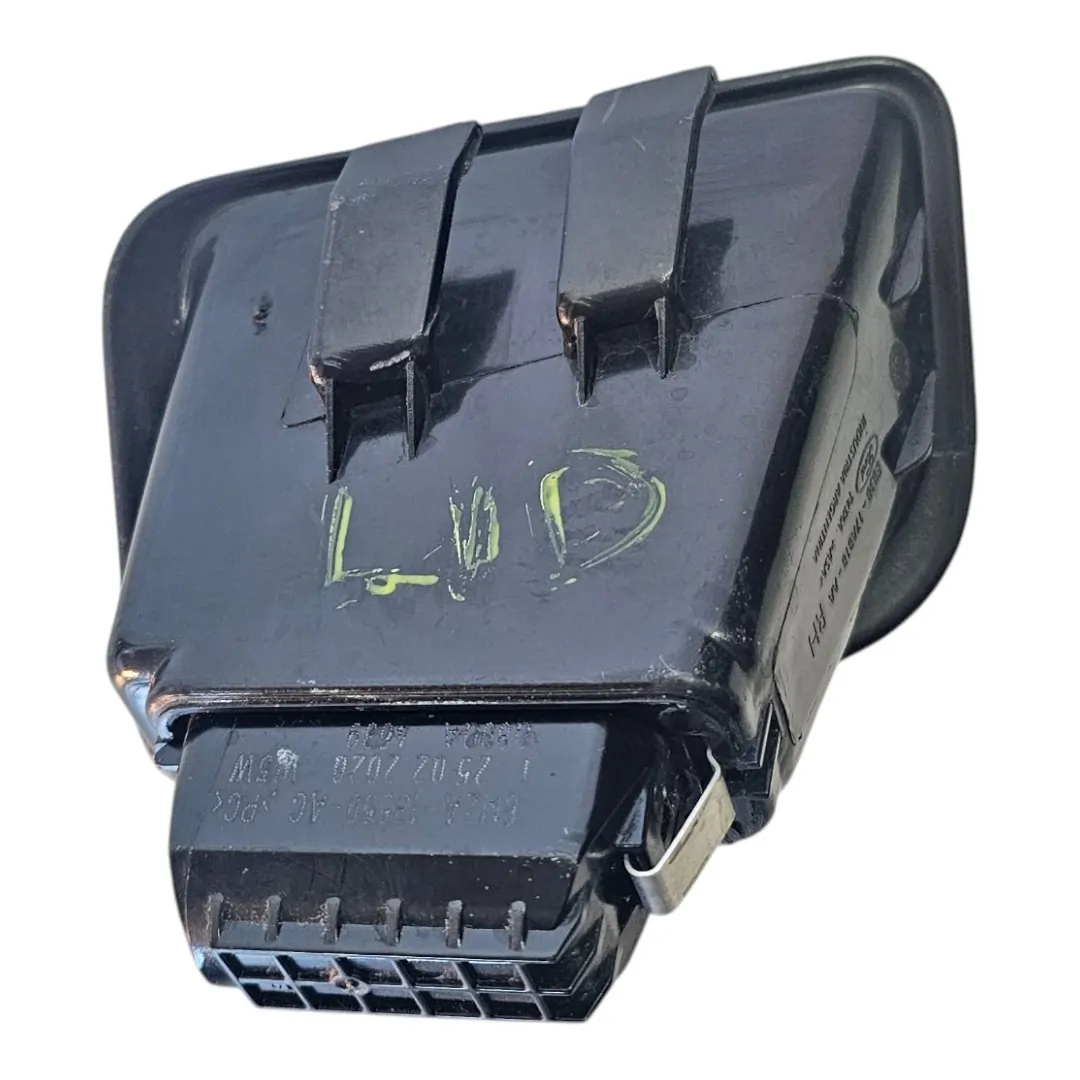 Luz de placa direita Ranger 3.2 XLT 2021