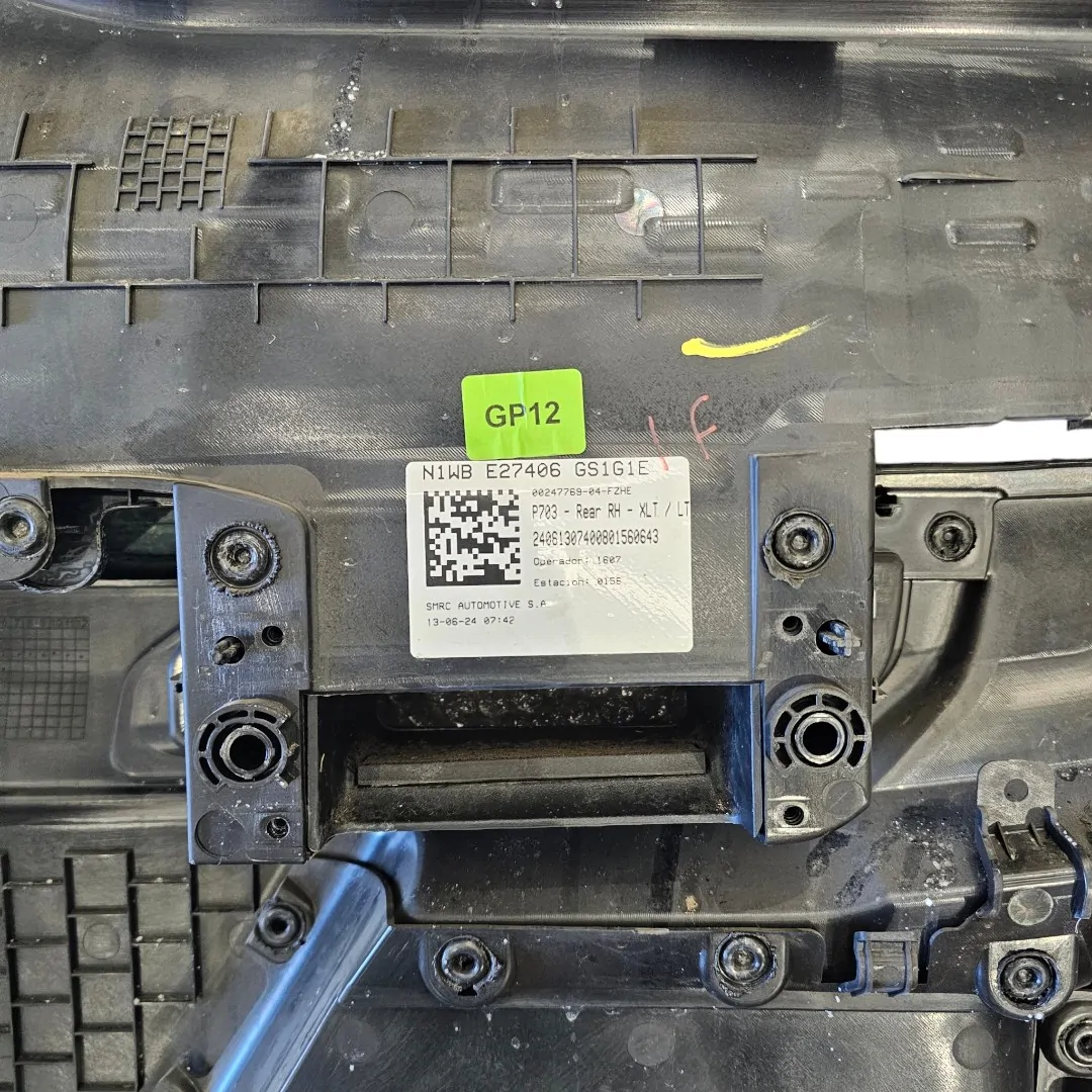 Forro da porta traseira direita Ranger 3.0 V6 2024 limited 250cv