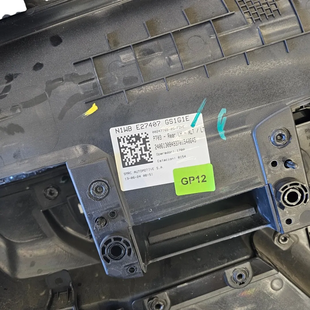 Forro da porta traseiro esquerdo Ranger 3.0 V6 2024 limited 250cv