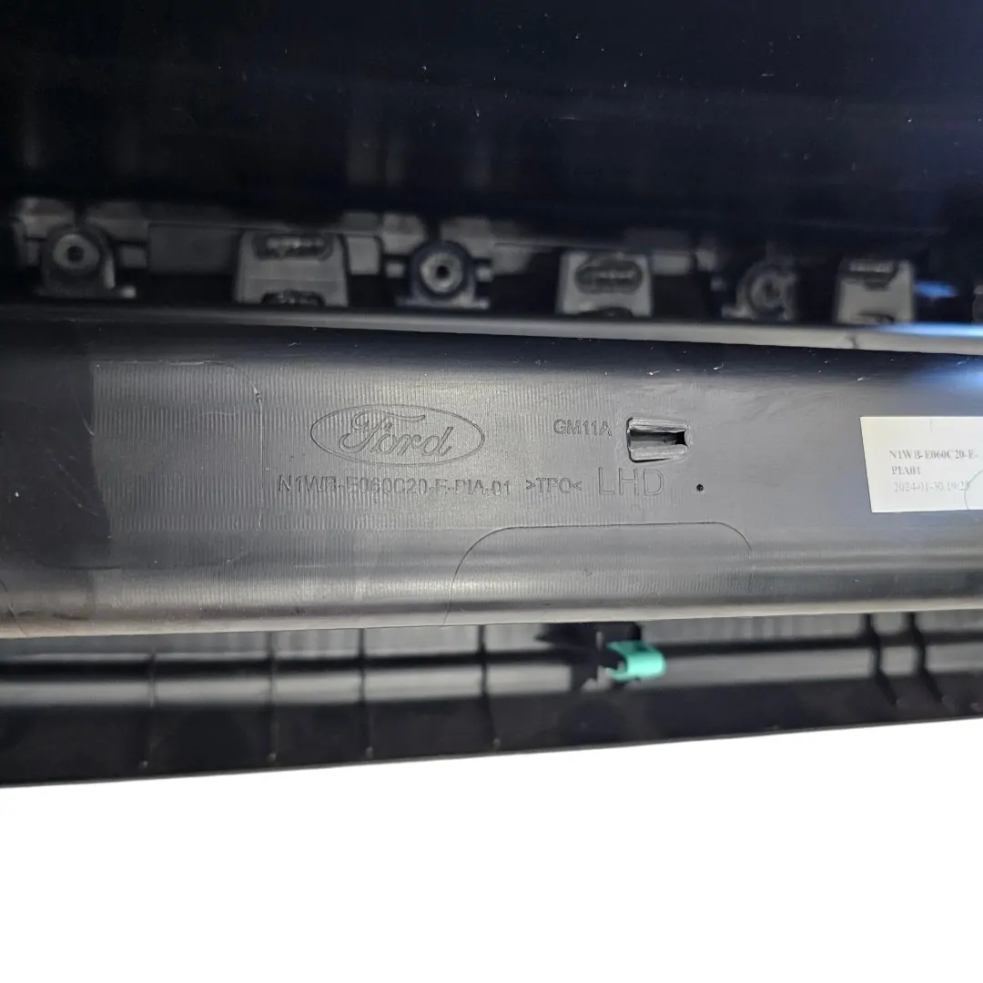 Acabamento painel difusor direito com led Ranger 3.0 V6 2024 limited 250cv