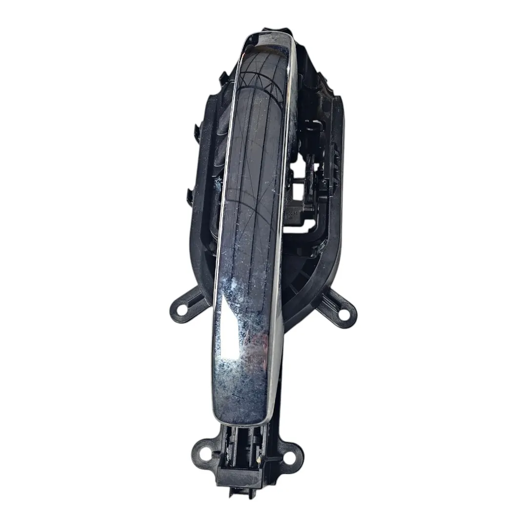 Maçaneta porta traseira esquerda Ranger 3.0 V6 2024 limited 250cv