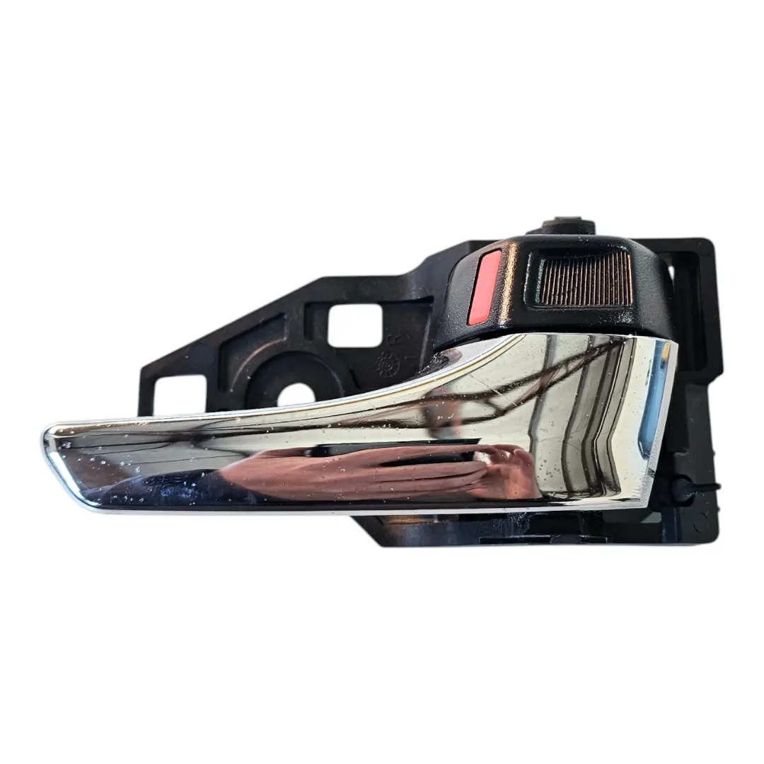 Puxador da porta traseira direita Hilux GR 2.8 177cv 2019