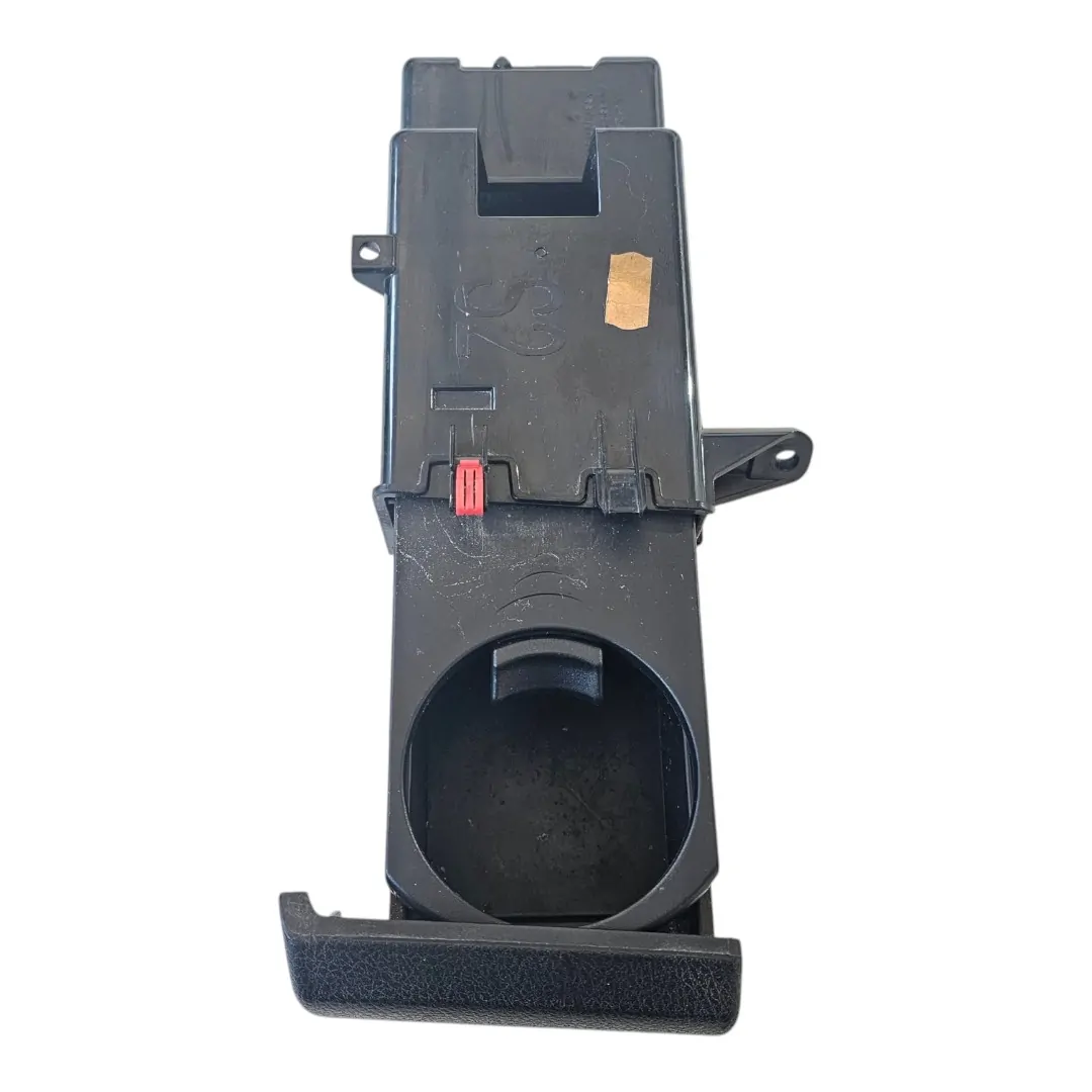 Porta copos esquerdo Hilux GR 2.8 177cv 2019