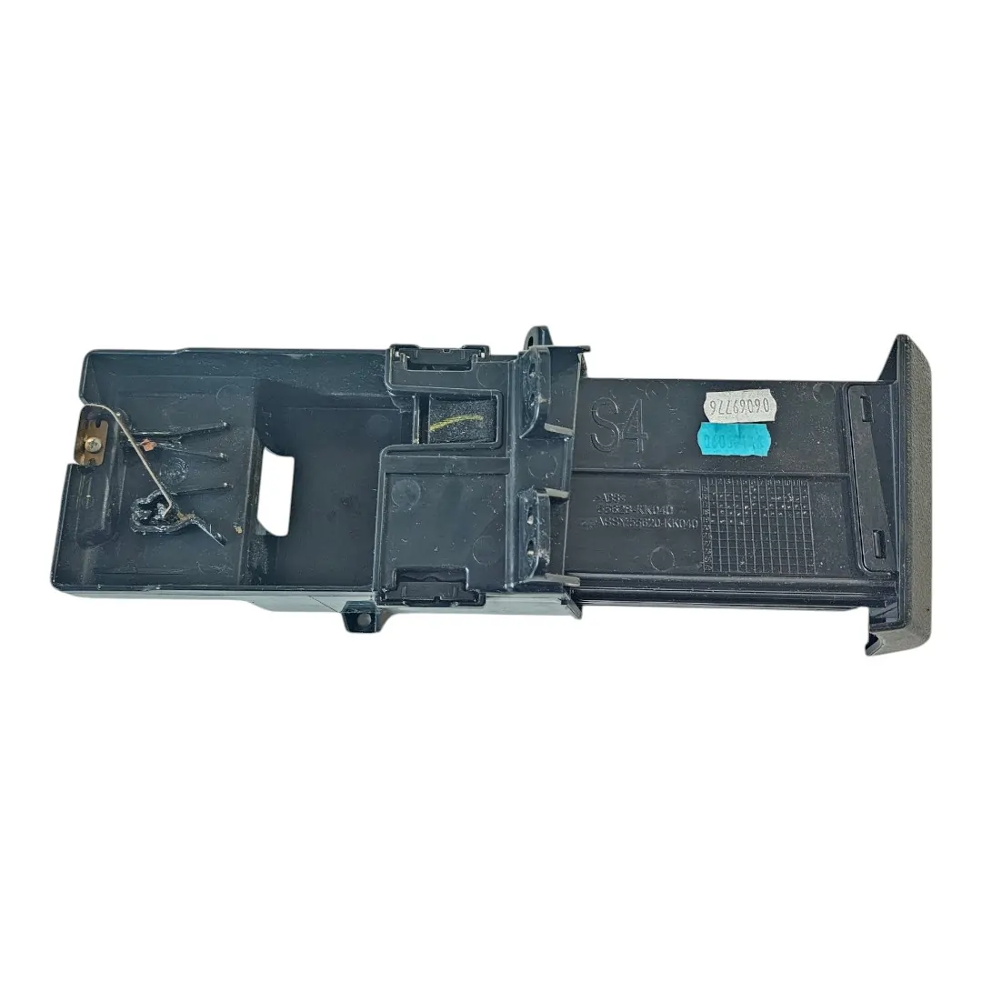 Porta copos direito Hilux GR 2.8 177cv 2019